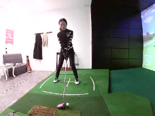 環(huán)游Golf鄭亞寧