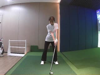 東莞易揮室內(nèi)高爾夫俱樂部
