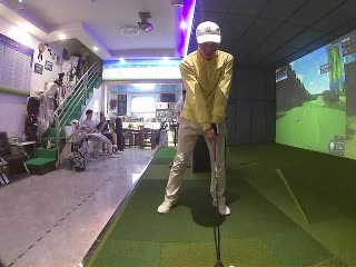 東莞明湖高爾夫商城高球館