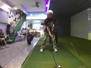 東莞明湖高爾夫商城高球館