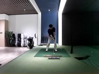 深圳軒勝室內(nèi)高爾夫俱樂部
