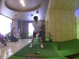 岳瀚飛