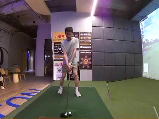 伊