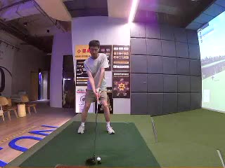 伊