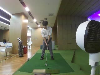 上海小黑室内高尔夫俱乐部