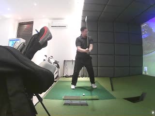 昆明何澤明高爾夫球館