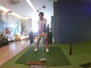 哦