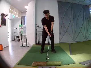 老偉