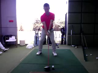 李偉
