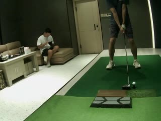 罗
