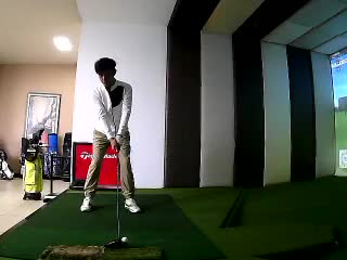梁少