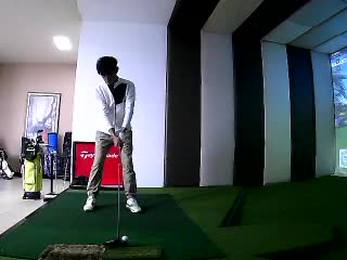 梁少