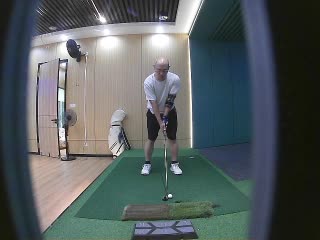 深圳金喜高爾夫?qū)W院(松茂御龍灣店)